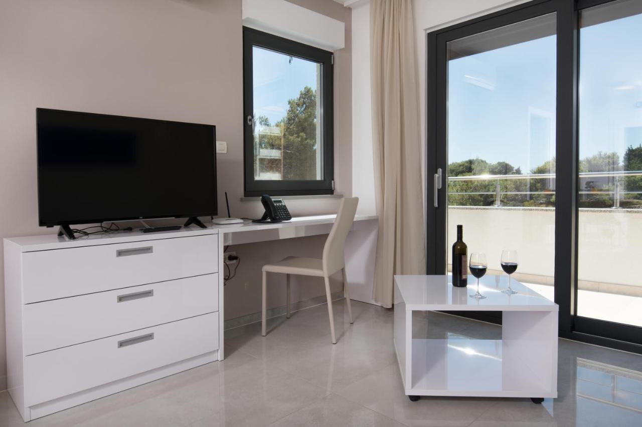 Aparthotel Punta Blu - Pool & Spa Premantura Dış mekan fotoğraf